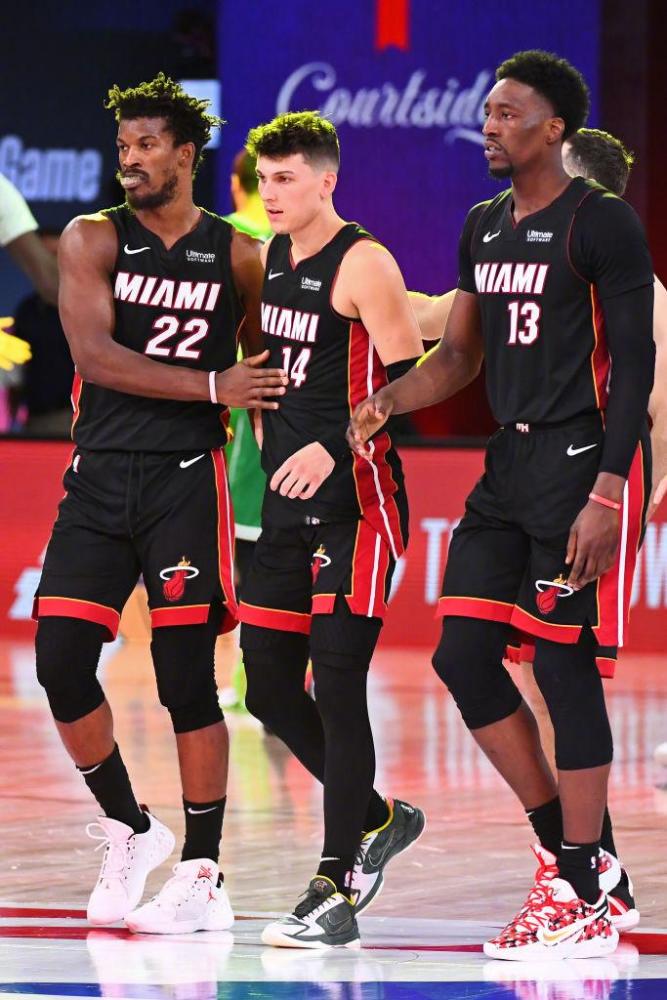 这座冠军对 这座冠军对